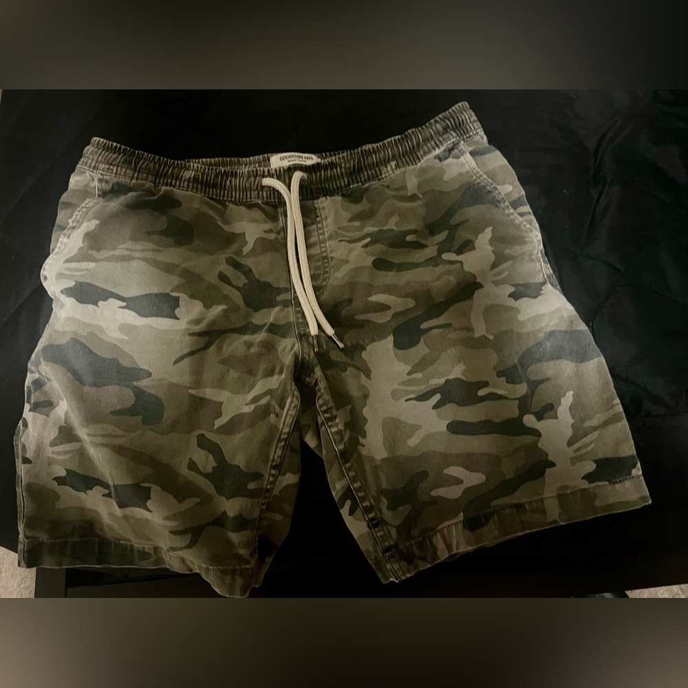 Camo shorts. Stretch band and dual backpockets.